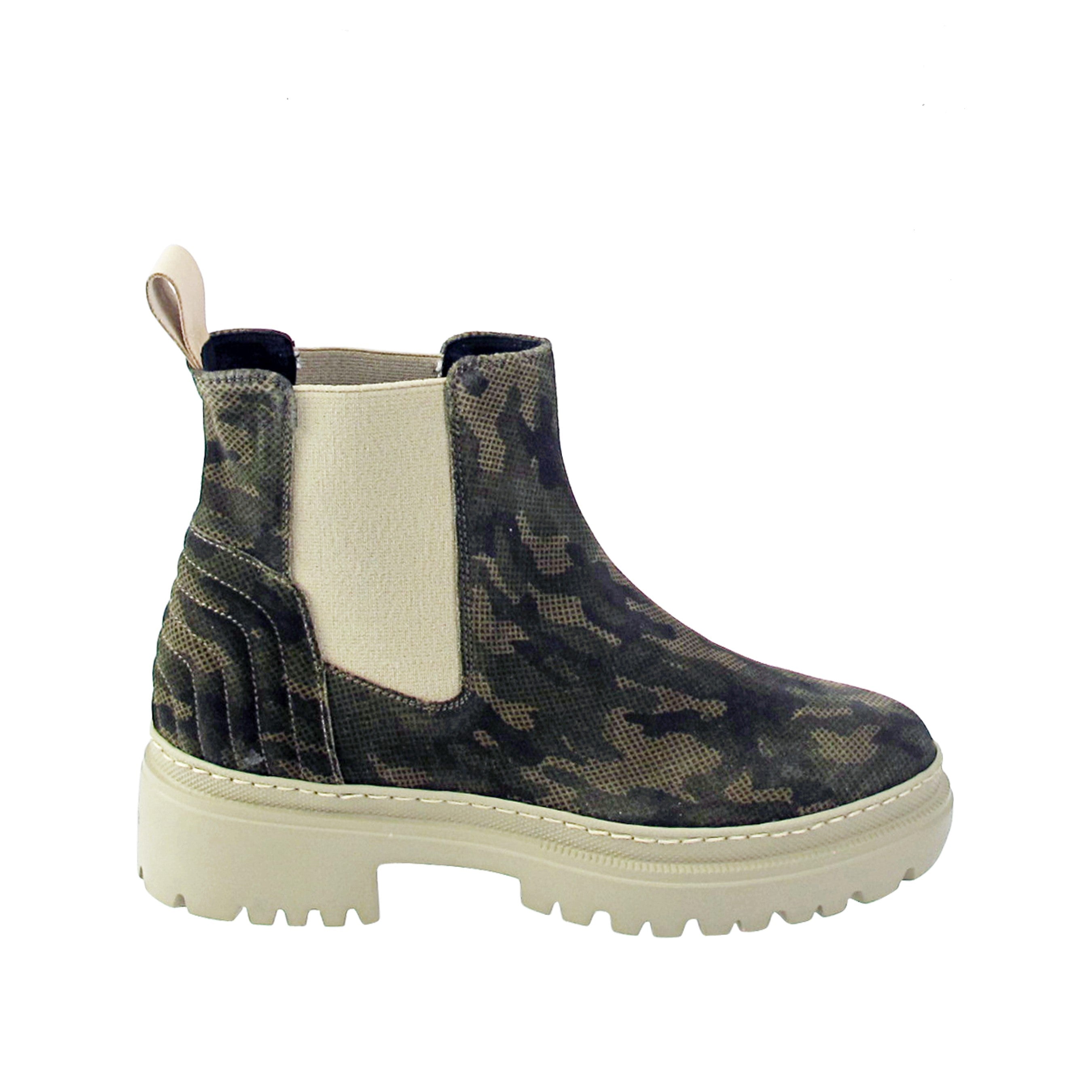 Camryn Camo